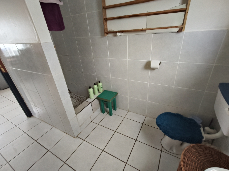 2 Bedroom Property for Sale in Paradise Beach Eastern Cape